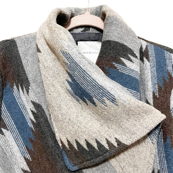 Thread & Supply Aztec Southwestern One Button Winter Coat Gray Brown Blue Size S - Picture 4 of 8